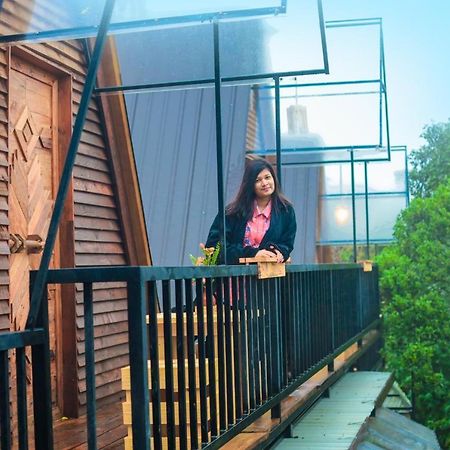 Hunters Wood Cabins Нувара Елия Екстериор снимка