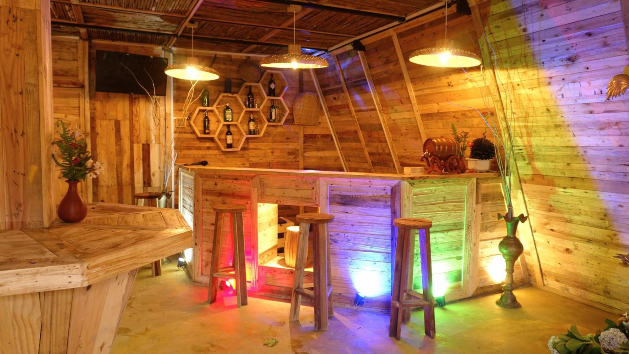 Hunters Wood Cabins Нувара Елия Екстериор снимка