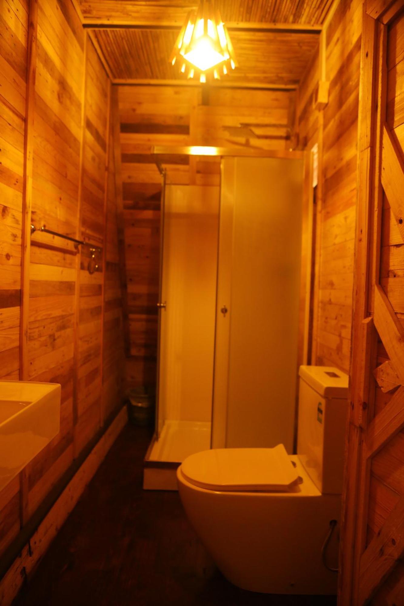 Hunters Wood Cabins Нувара Елия Екстериор снимка
