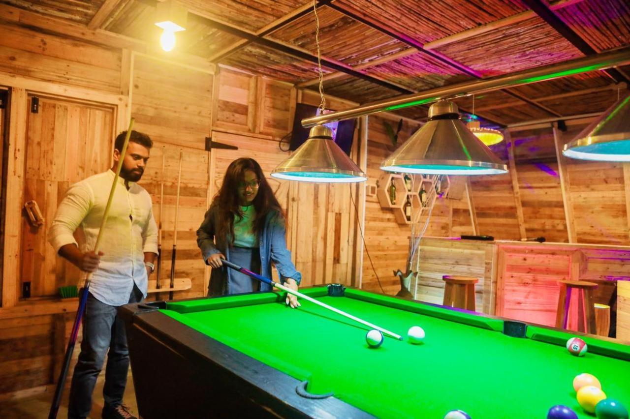 Hunters Wood Cabins Нувара Елия Екстериор снимка